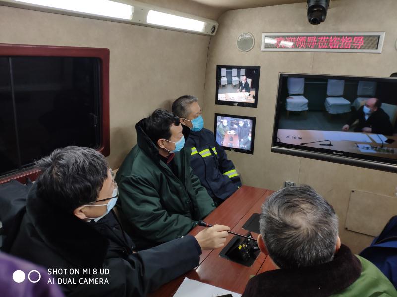 迅速反应,积极行动 房山人防指挥车为火场救援提供通信保障 迅速反应,积极行动 房山人防指挥车为火场救援提供通信保障