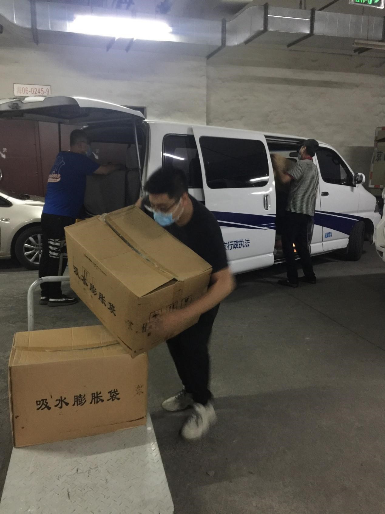 两手抓4.jpg
