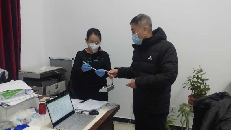 市人防办法规处党支部向黄村镇狼垡地区捐赠防疫设备.jpg
