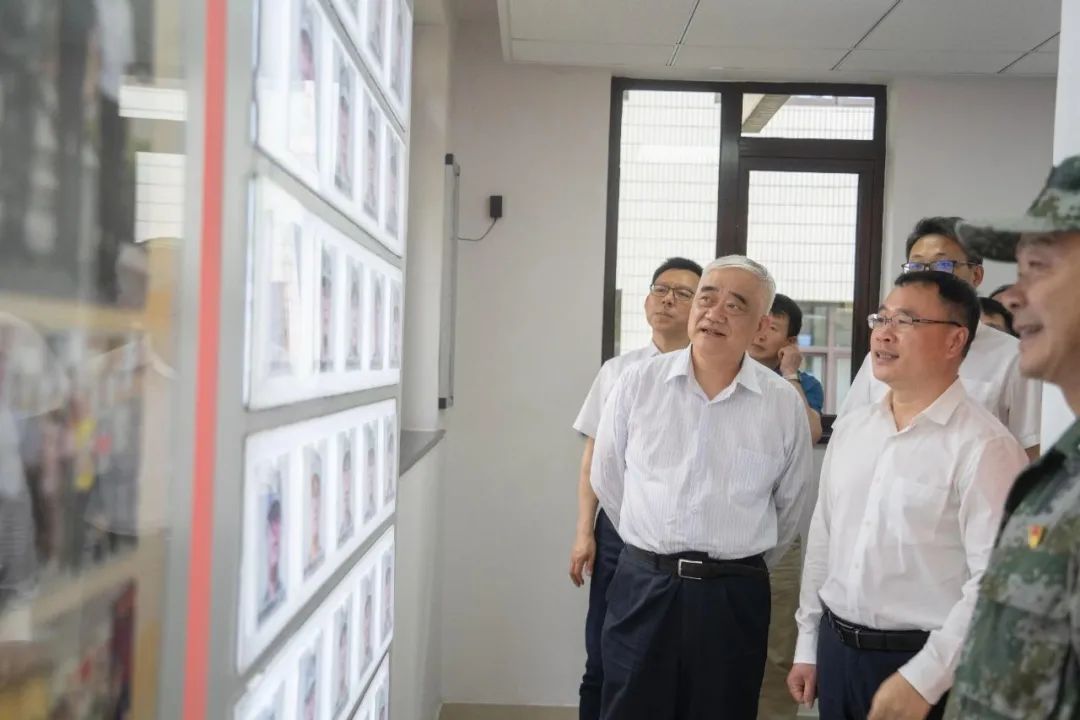 落地工作2.jpg