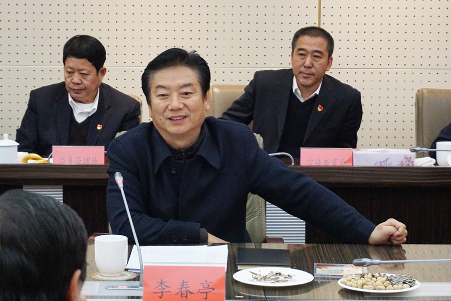 市人防办组织老干部新春座谈会