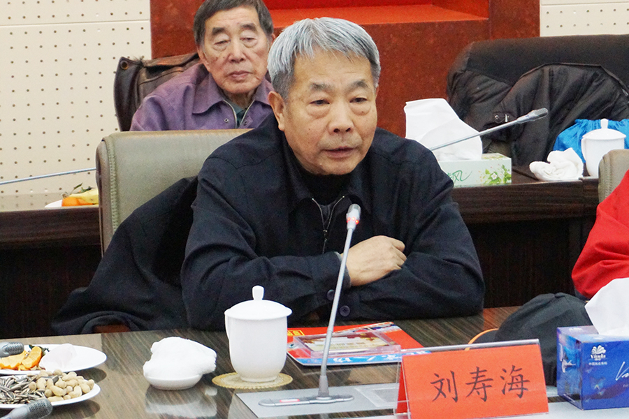 市人防办组织老干部新春座谈会