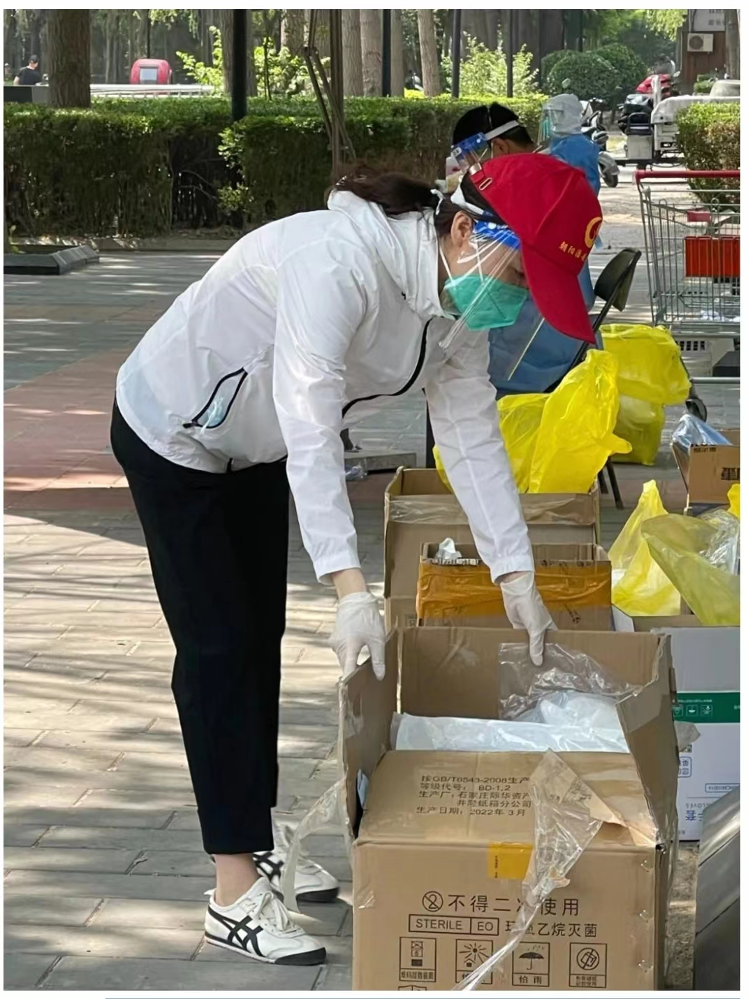 讲故事2.jpg 讲故事2.jpg