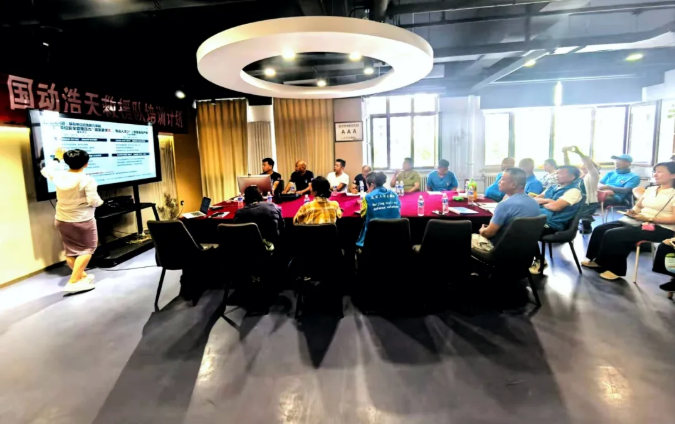 浩天救援队开展应急救援培训